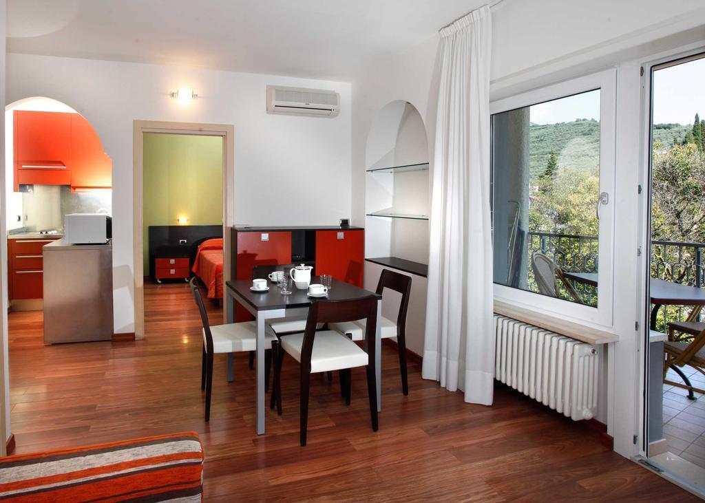 Holiday Apartments Bellariva Riva del Garda Quarto foto