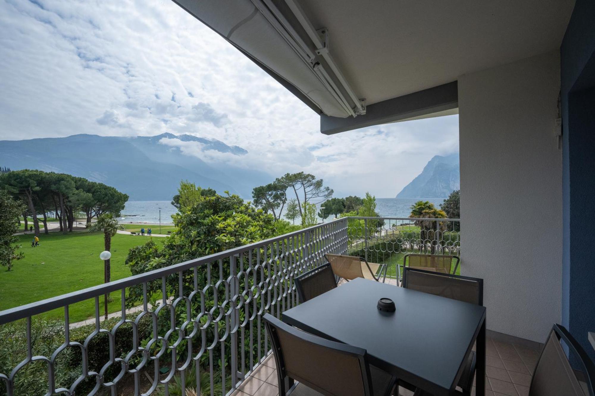 Holiday Apartments Bellariva Riva del Garda Exterior foto